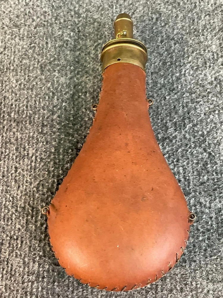 Vintage Brown Leather 🏺 Powder Flask – Muzzleloader Accessory