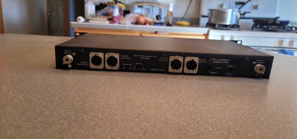 Telex RadioCom BTR-300 VHF Fixed-Crystal Wireless Com 712A