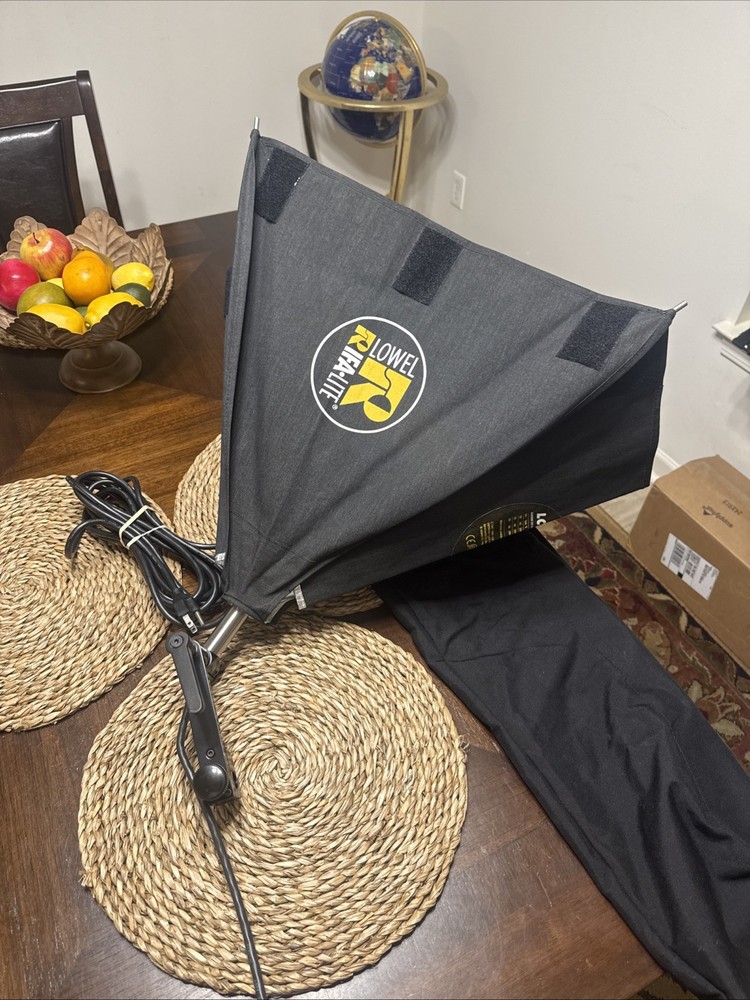 Lowel Rifa-Lite LC-55 Softbox Light w/ Bulb, Case & Cable