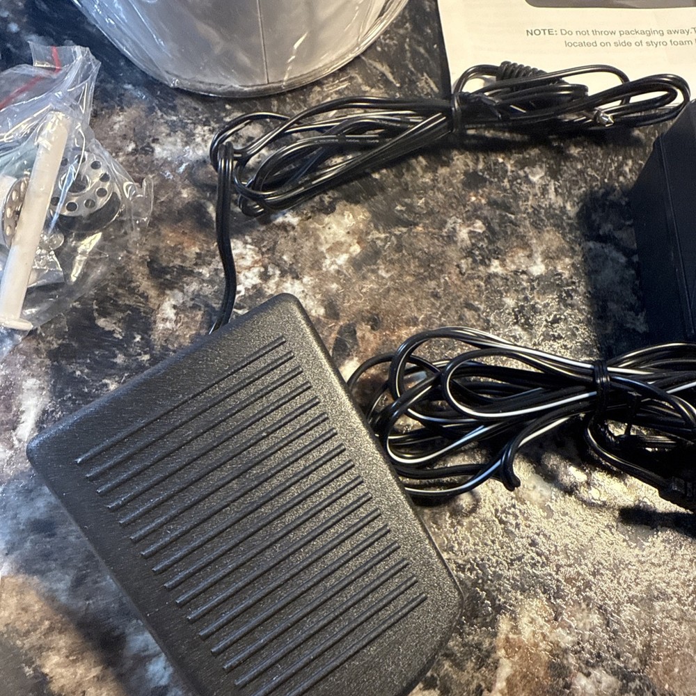 Sewing Genie Mini Sewing Machine With Bonus Mini-Stitcher EUC