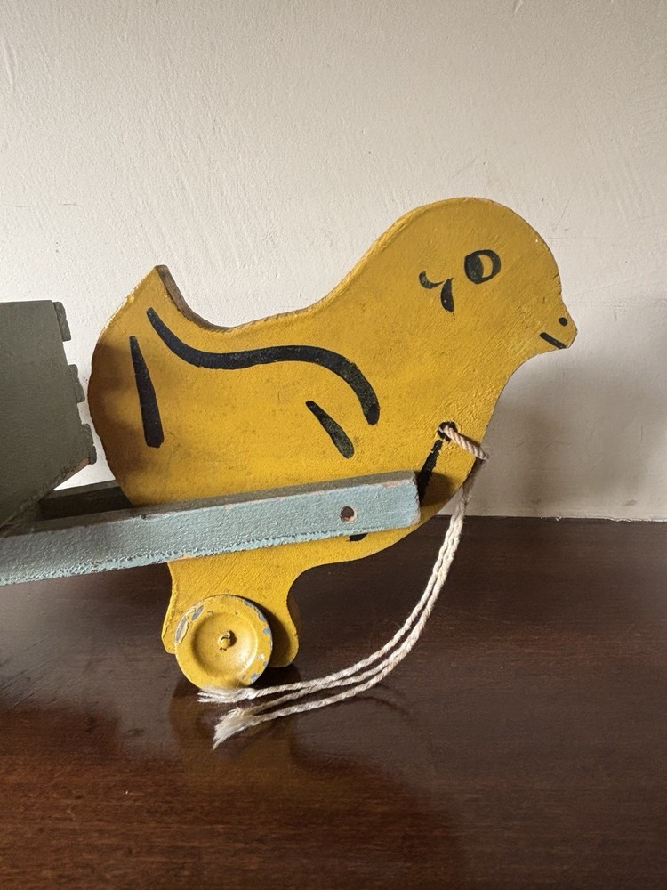 ANTIQUE WOODEN HANDMADE BABY CHICK PULLING WAGON PULL TOY RARE EASTER DECOR