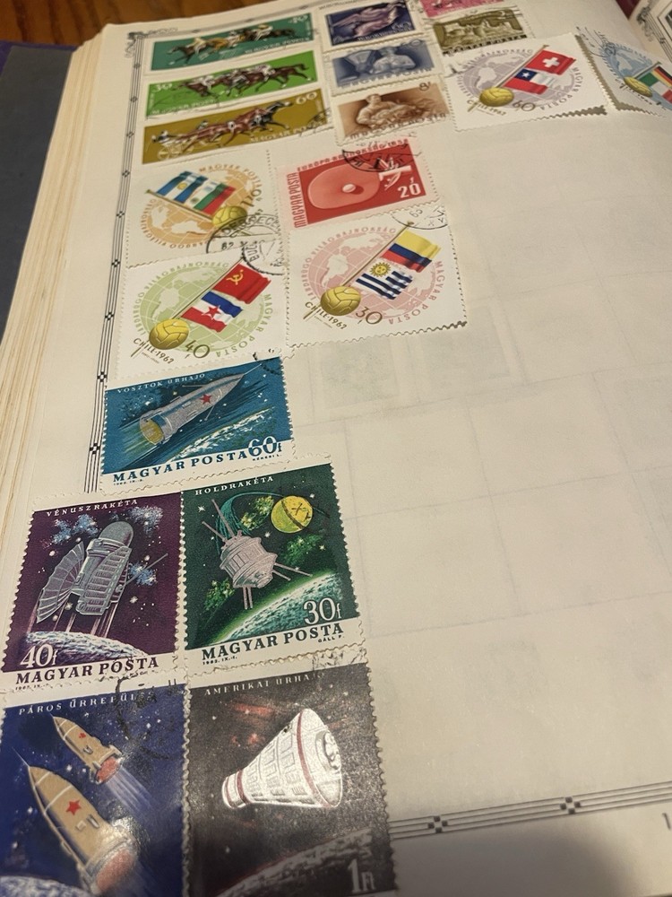 The Premier World Stamp Album 1922 -1 962 Grossman Germany Hitler 875+ Stamps