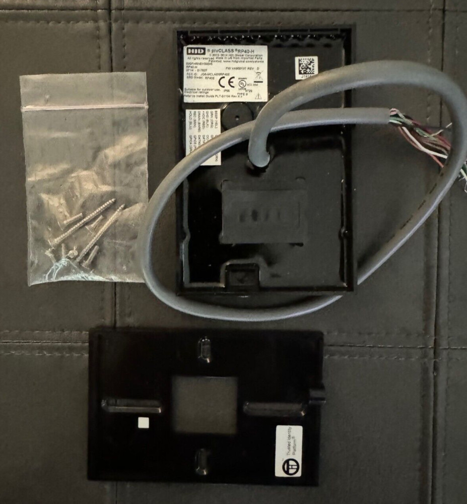 HID PivClass RP40-H Proximity Entry Card Reader-Used