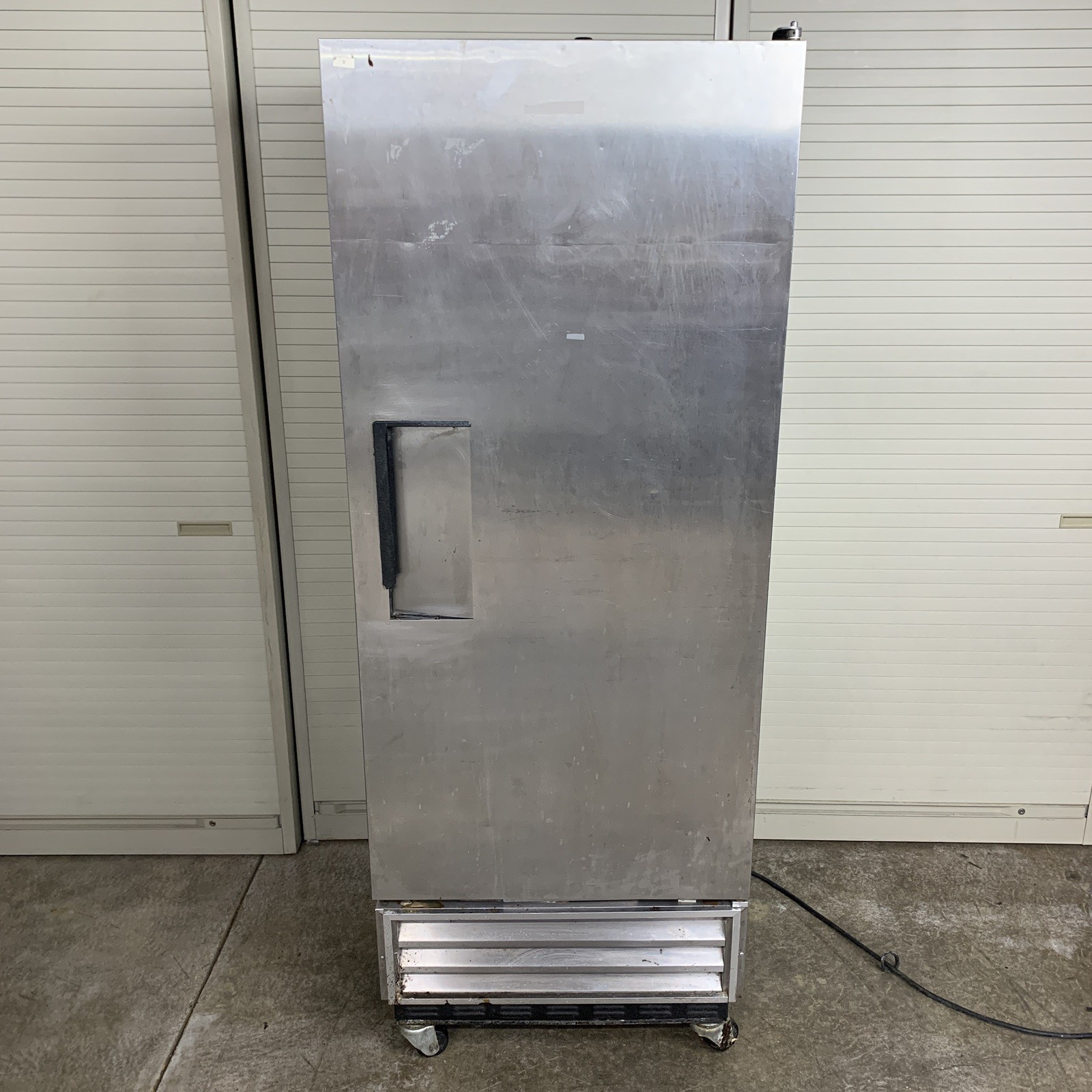 True T-12 Reach In Refrigerator Tested