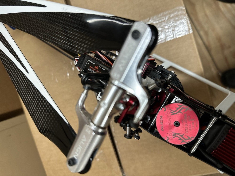 Align T-REX 470L Dominator With Spektrum Flight Controller! Mint condition!!!