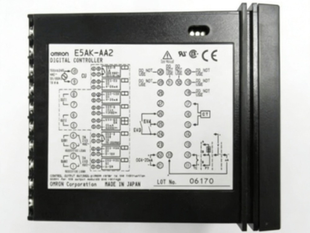 1PCS Omron New E5CC-QX2DSM-000 Temperature Controller Fast delivery