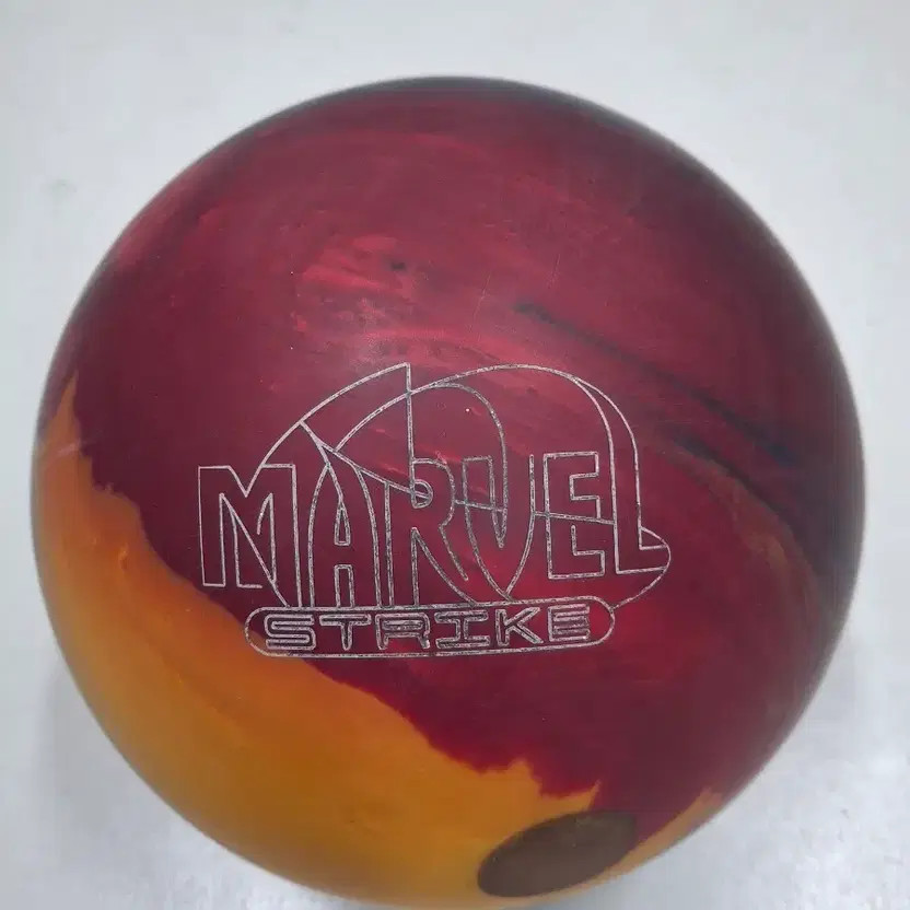 Storm Marvel Max Strike 15lb Hook Bowling Ball - Used
