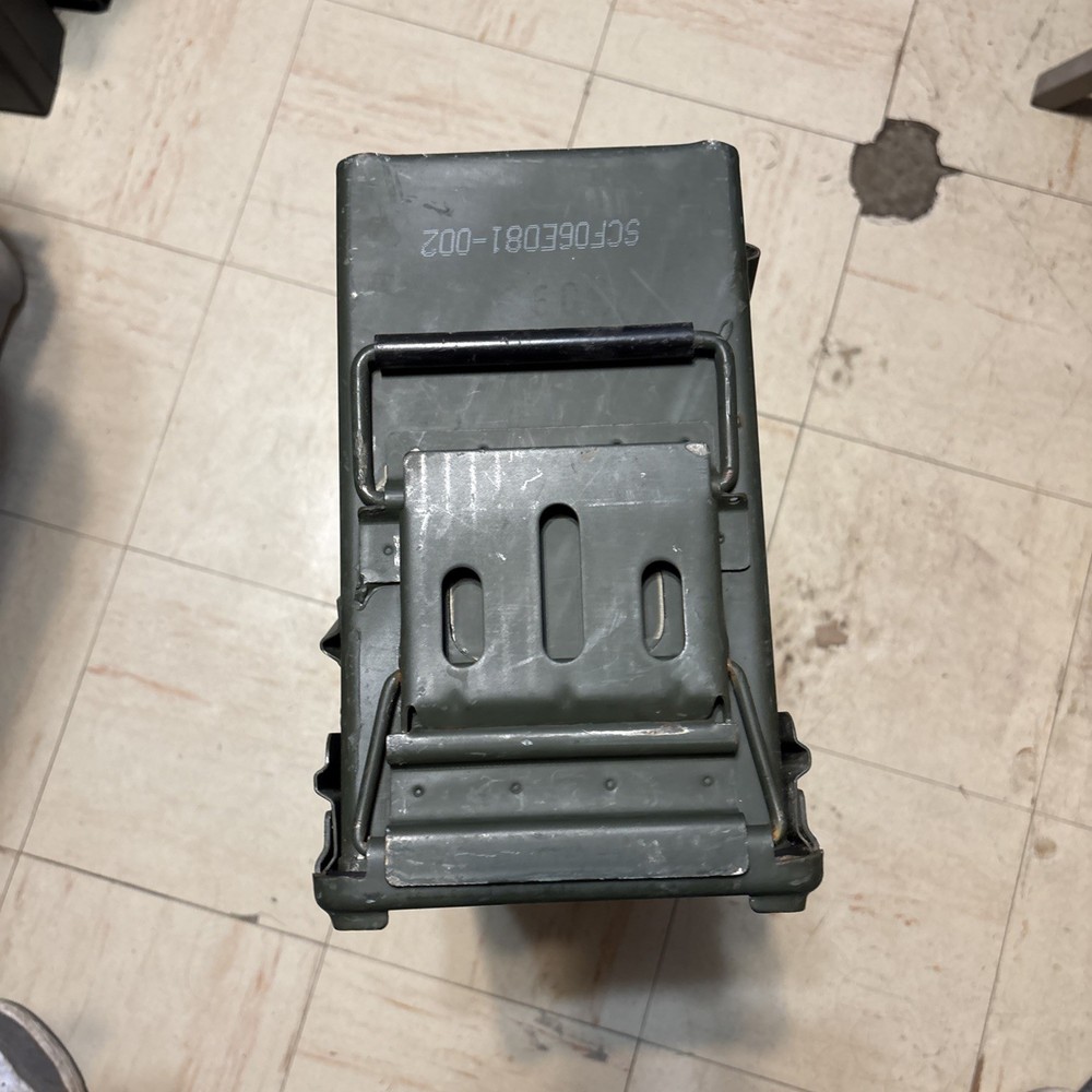 MILITARY 40mm Stackable Ammo Can Green Ammunition Tin Great Condition