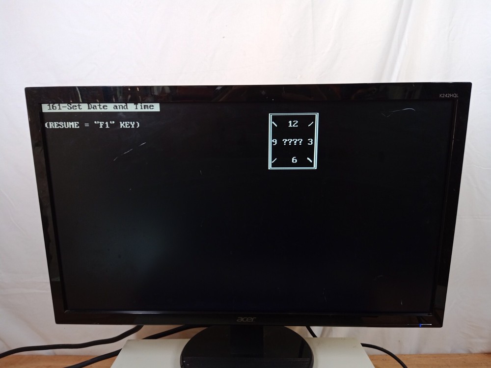 Vintage IBM Personal System/2 Model 30 Desktop Computer 8530-002 Basic 1.1