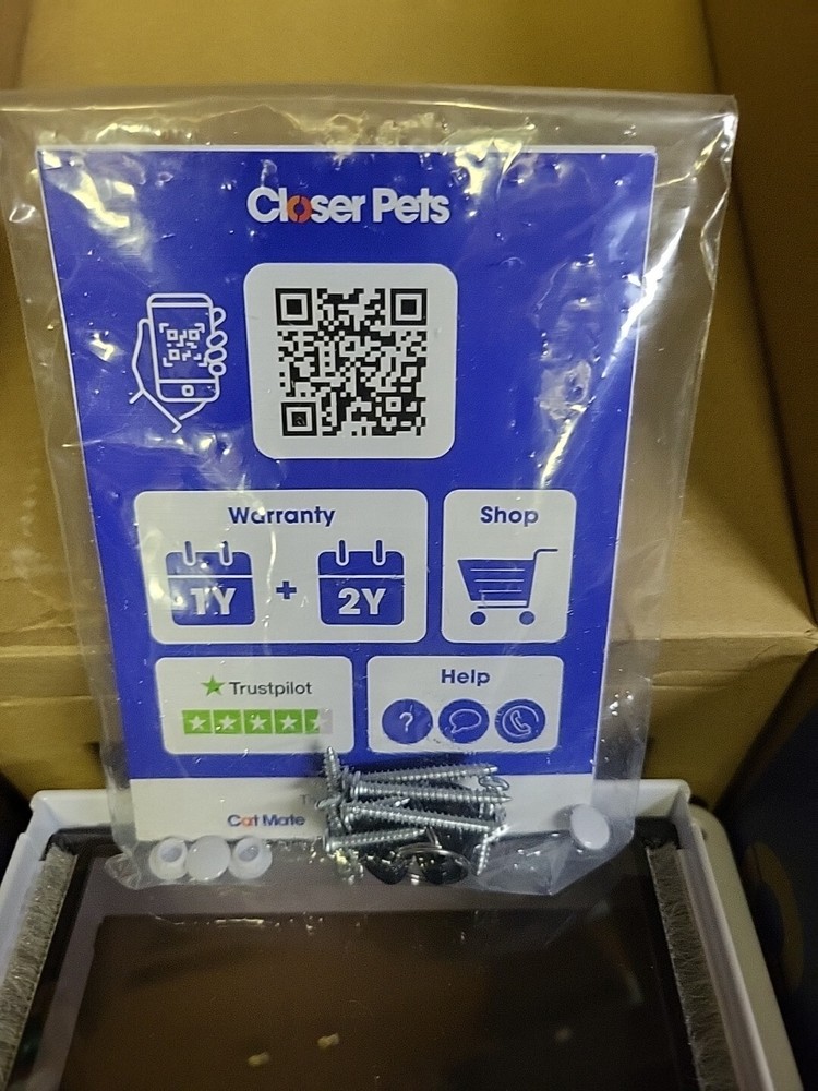 Cat Mate Electromagnetic Cat Flap White