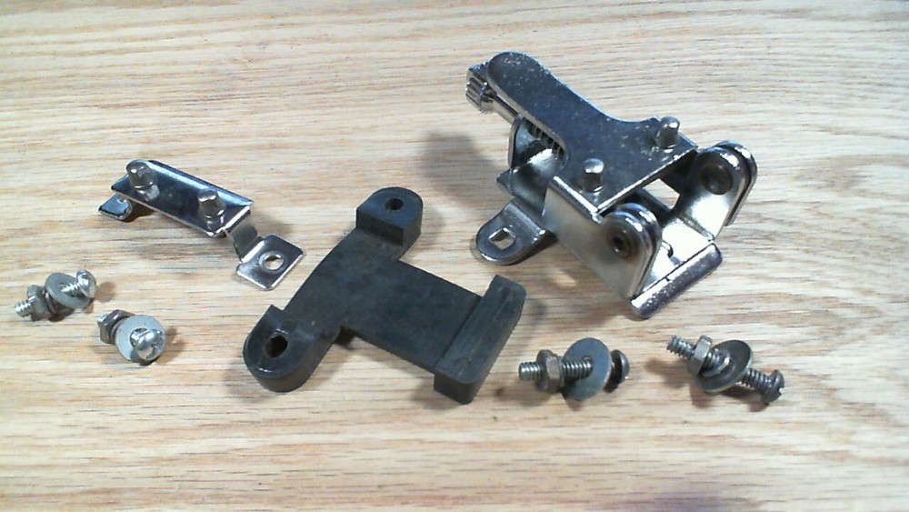 SNARE DRUM THROW OFF STRAINER and BUTT D223-98