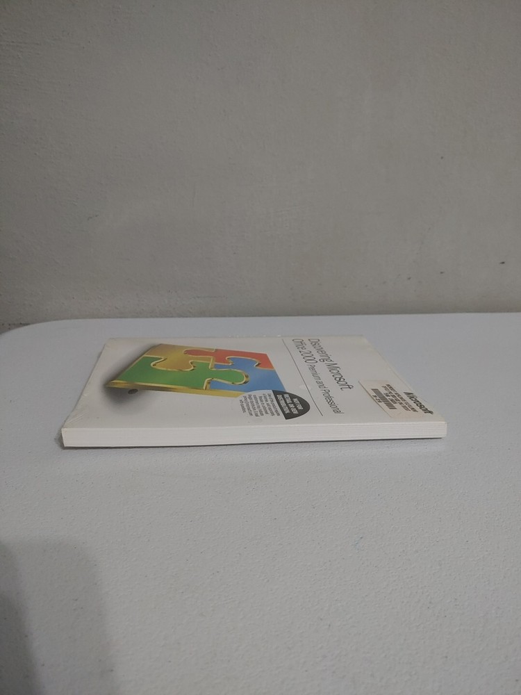 Discovering Microsoft Office 2000 Premium & Professional Software User Manual