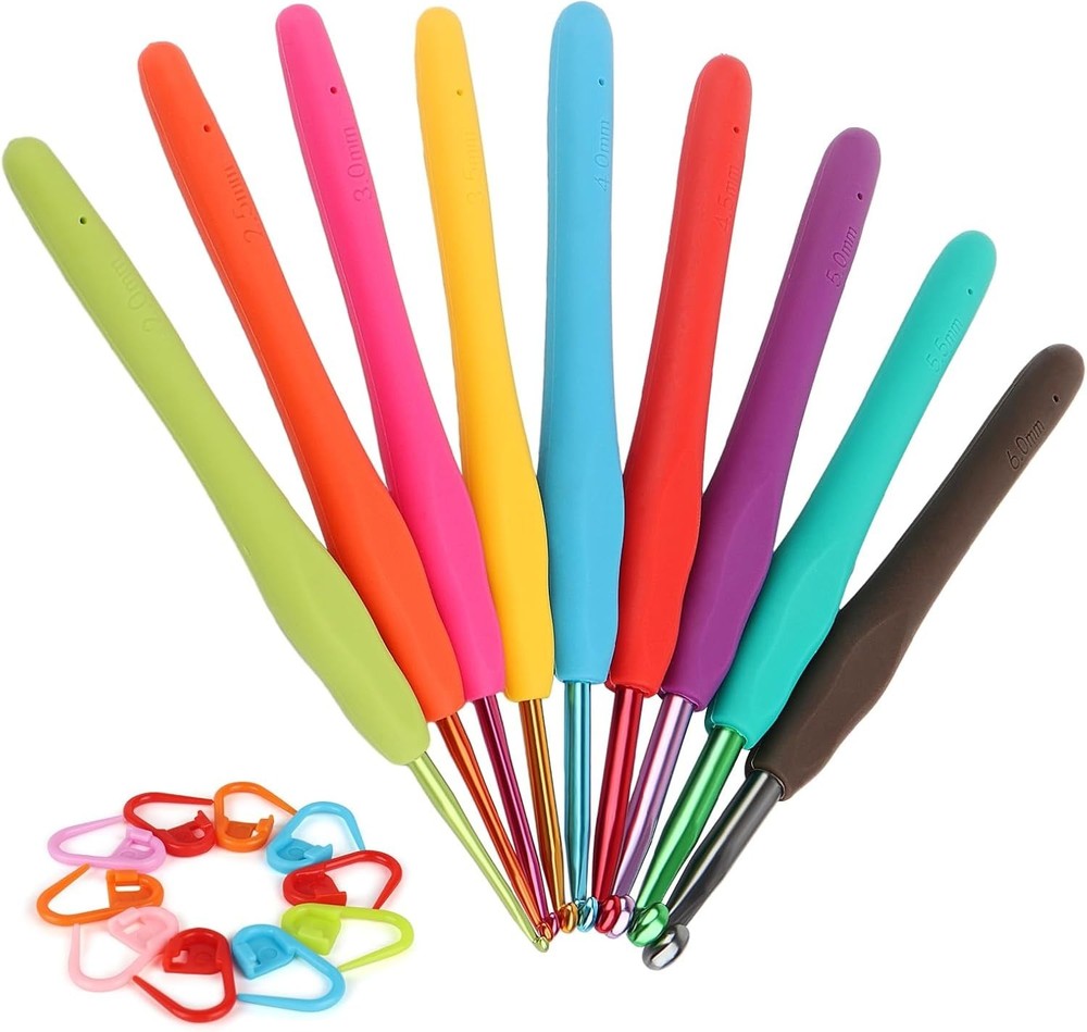 Versatile 19PCS Crochet Hook Kit 2-6mm, Ergonomic Design for All Yarn Types