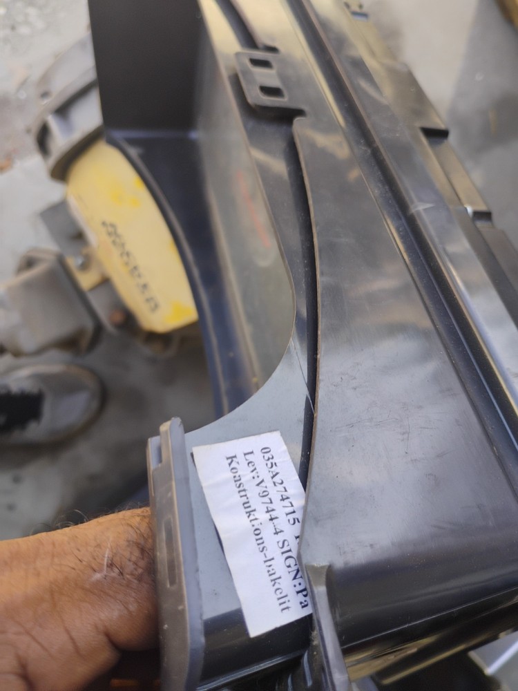 Volvo VNL Speedometer Instrument Cluste