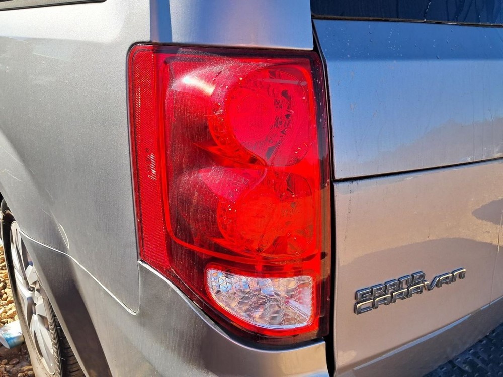 CARAVAN 2015 Glove Box 4826509