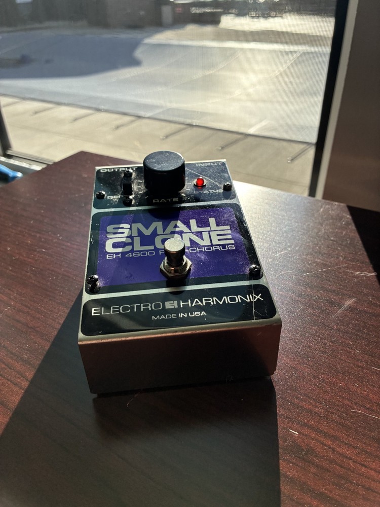 Electro-Harmonix Classics Small Clone Chorus Guitar Effect Pedal