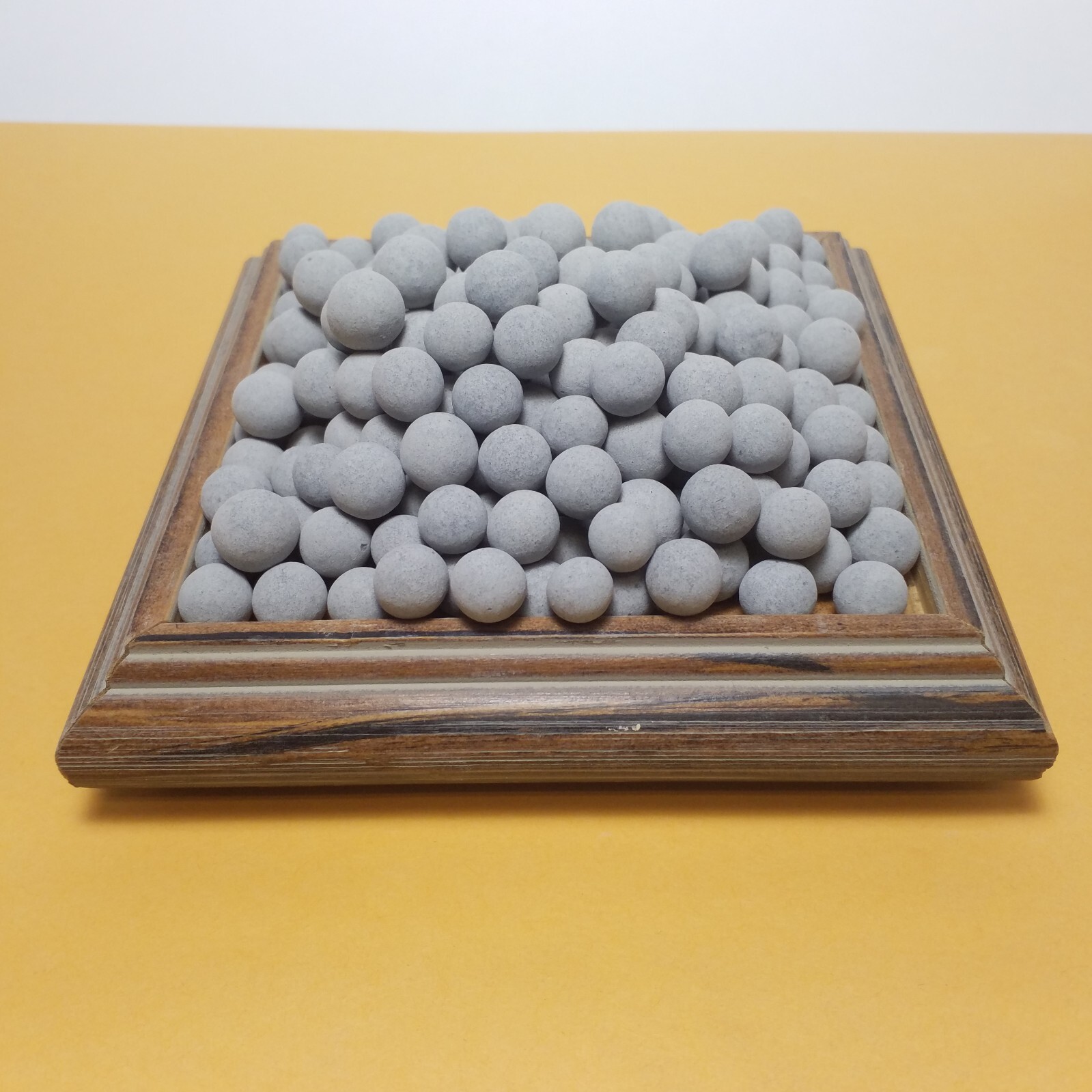 25-piece Shrimp Kit, Mineral Balls, Cholla Wood, Almond Leaves, Alder Cones