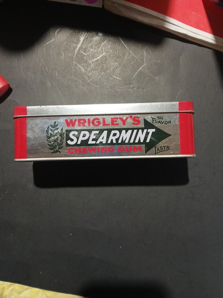 EMPTY Spearmint TIN WITH HINGED LID!