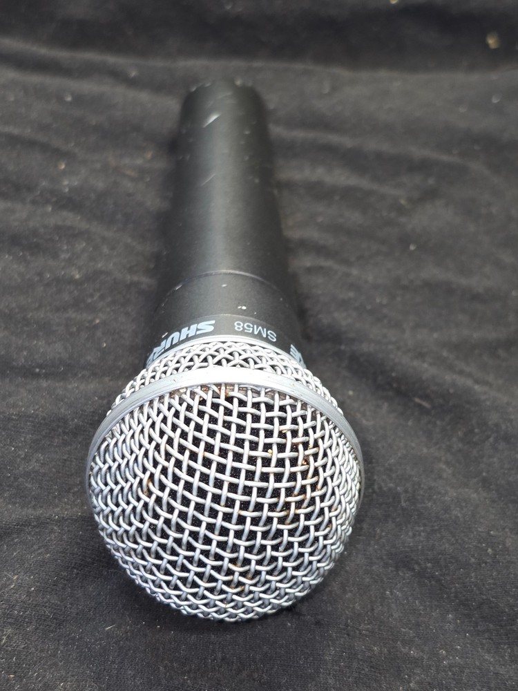 SHURE SM58 MICROPHONE (WORK)