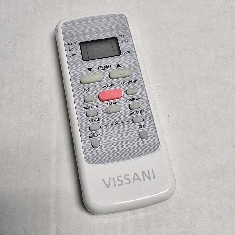 Vissani Replacement Remote Control DG11J1-99 - Missing Battery Cover
