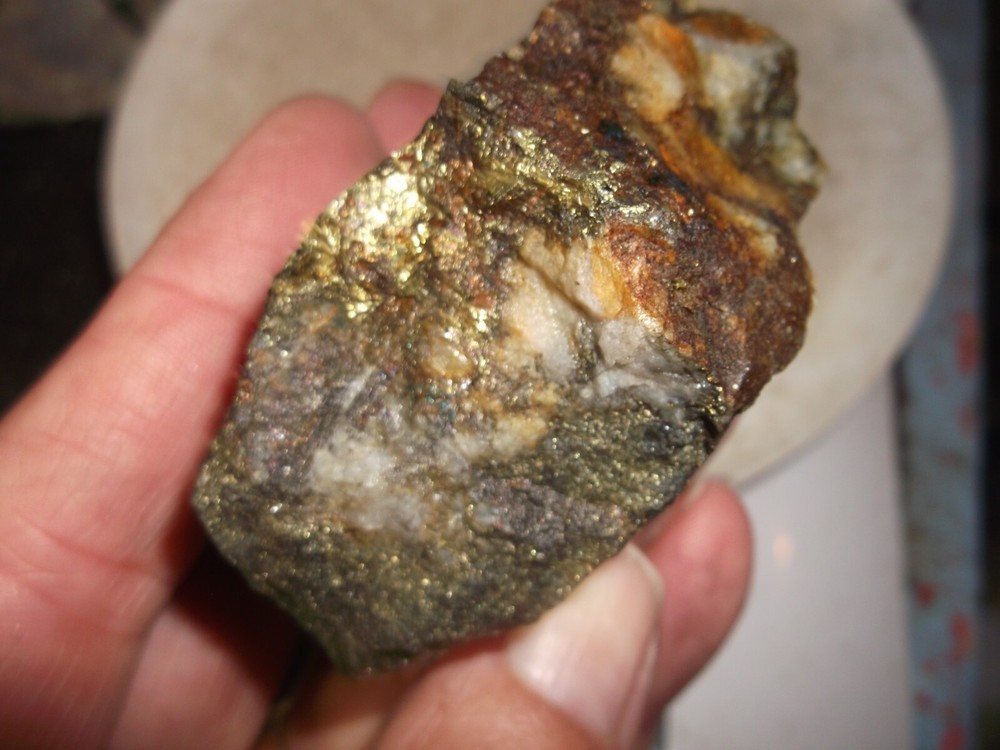 Gold, silver, copper, 197 grams samples ,ore high grade .