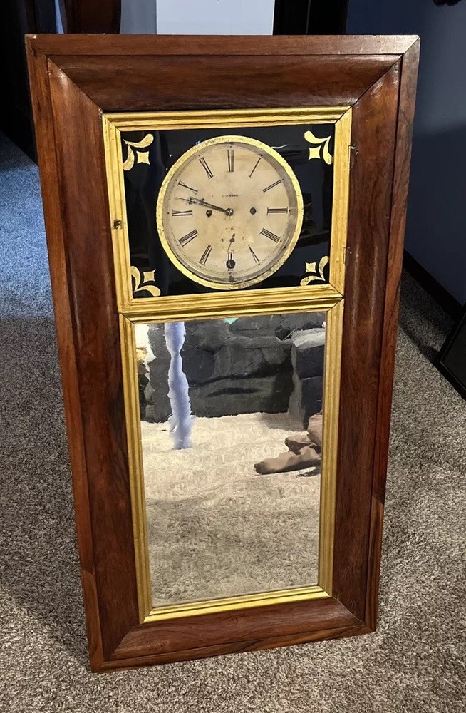George Hills mirror clock