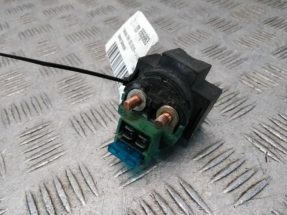 2010 YAMAHA YBR 125  Starter Solenoid