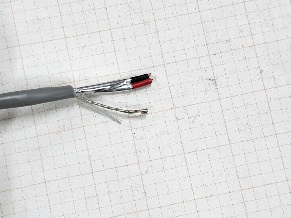 Carol E2032S 18/2C Shielded Audio/Control/Communication Cable Riser Gray /50ft