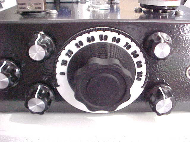 6AQ5 QRP CW TRANSMITTER & REGEN RADIO (WORKS WITH 12 VOLTS DC)