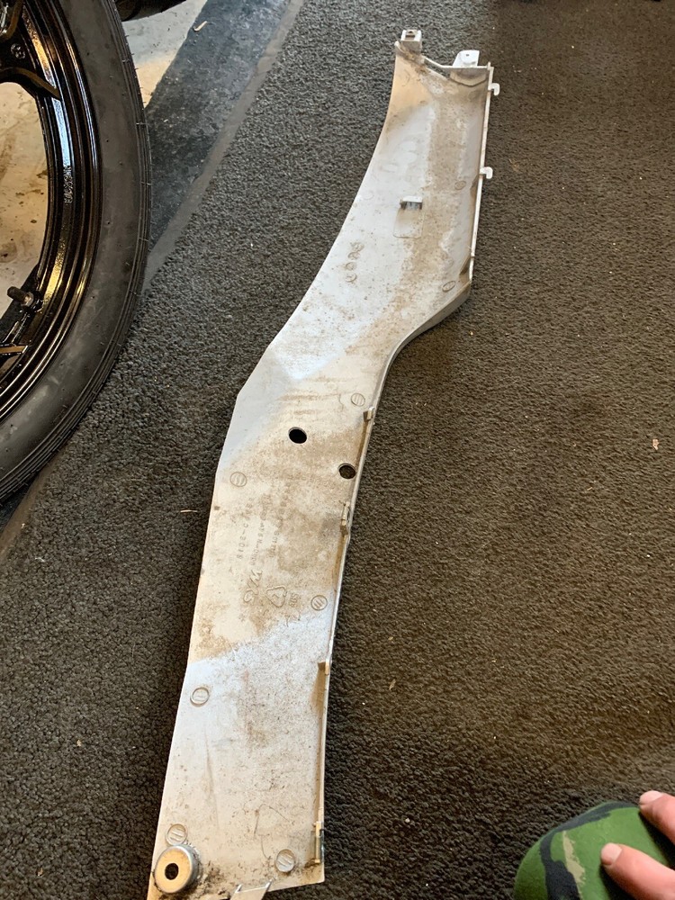 SYM JOYRIDE 200 left lower side skirt fairing panel 2005
