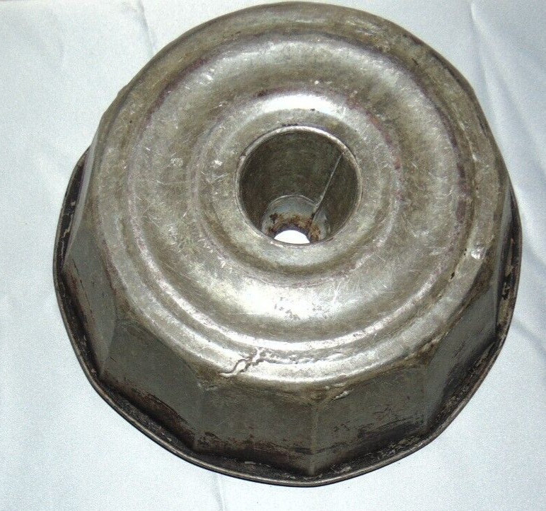 Antique Tin Cake Pudding Pan 12 Sided