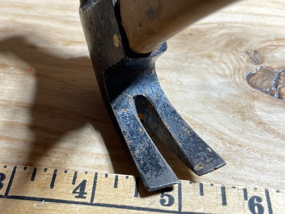 Vintage Plumb 7 Oz. Claw Hammer