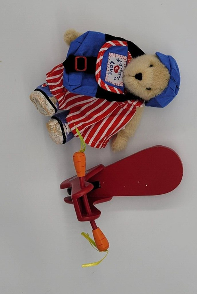 Muffy Vanderbear Messenger of Love Bear