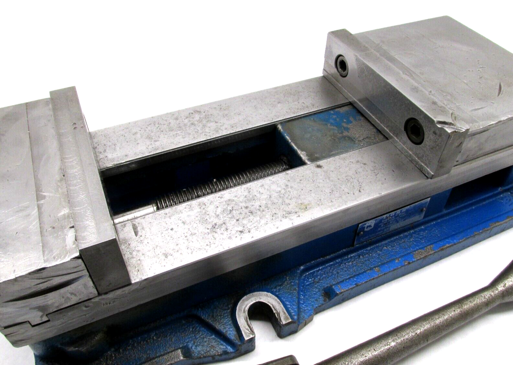 KURT ANGLOCK 6" MILLING MACHINE VISE w/ JAWS & HANDLE - #D688