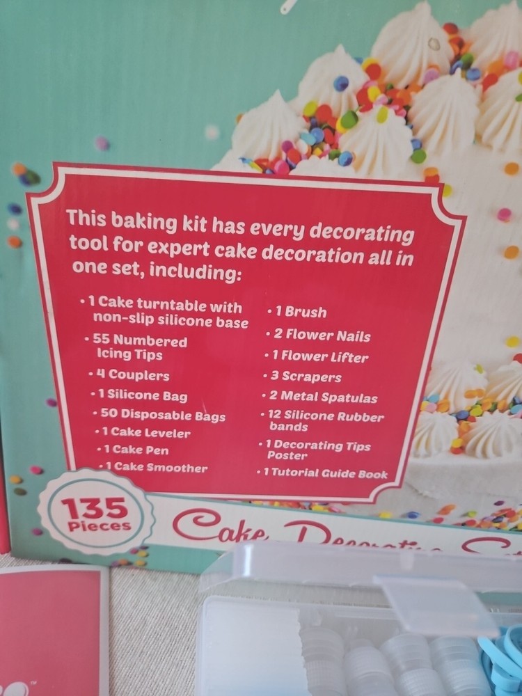 Kuchepro Cake Decorating Set in Box
