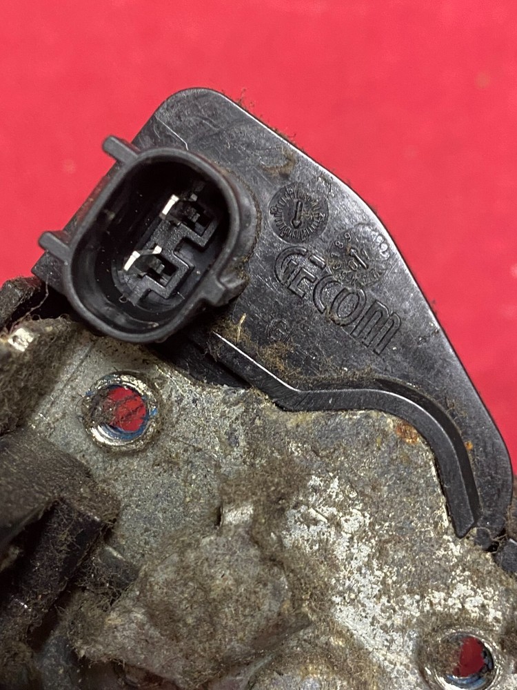 2012 FREIGHTLINER DRIVERS Side Door Latch GECOM LEFT