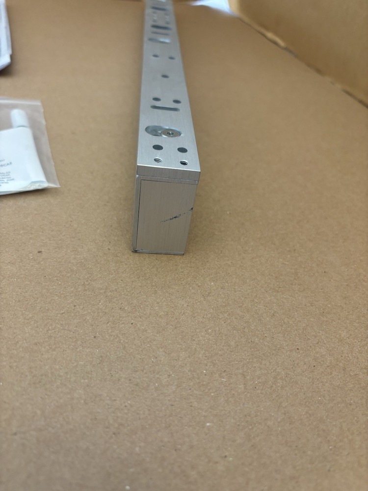 Dormakaba 8372 x 28 Electromagnetic Lock Surface Mount Double Outswing ￼