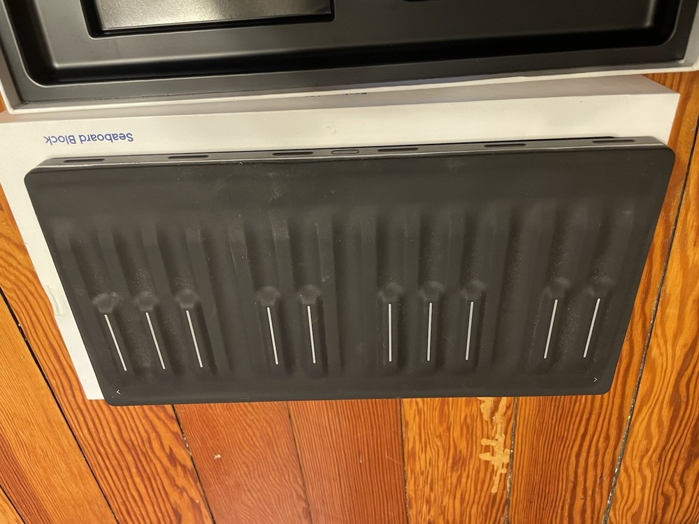 ROLI Seaboard Block Modular Music Studio Expressive Keyboard