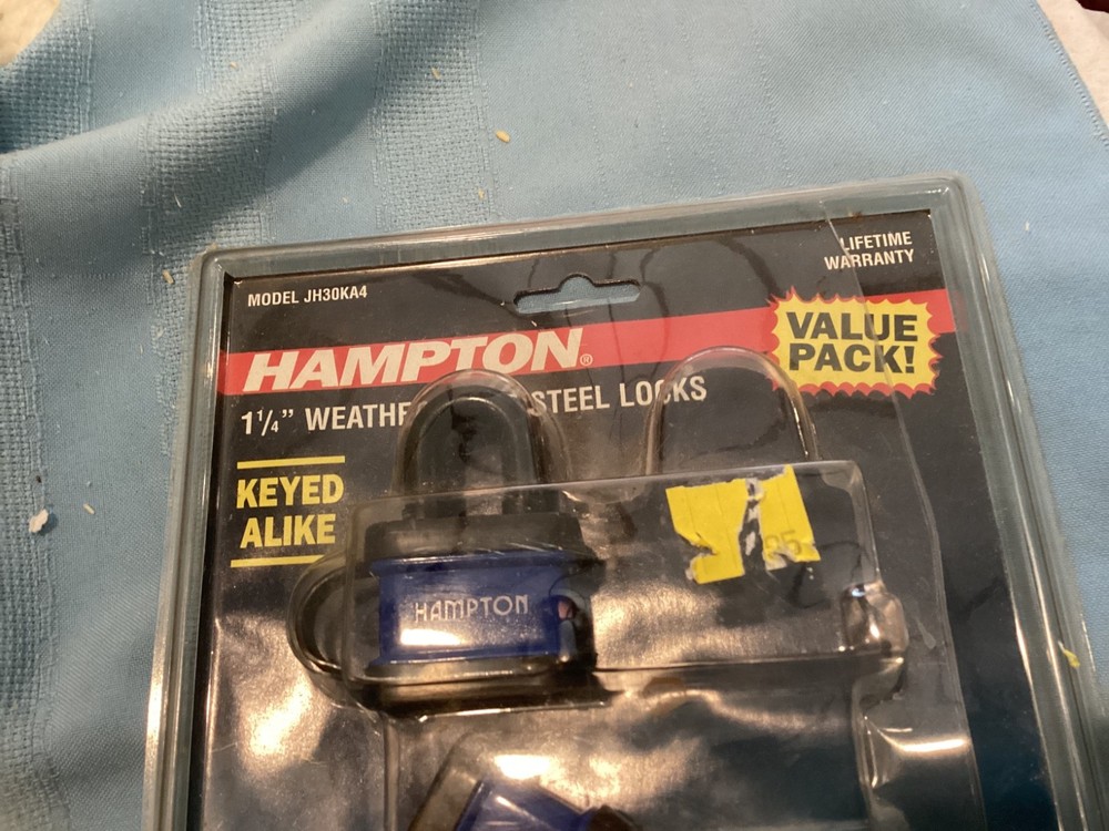 2 Hampton Weatherproof Steel Locks MIP