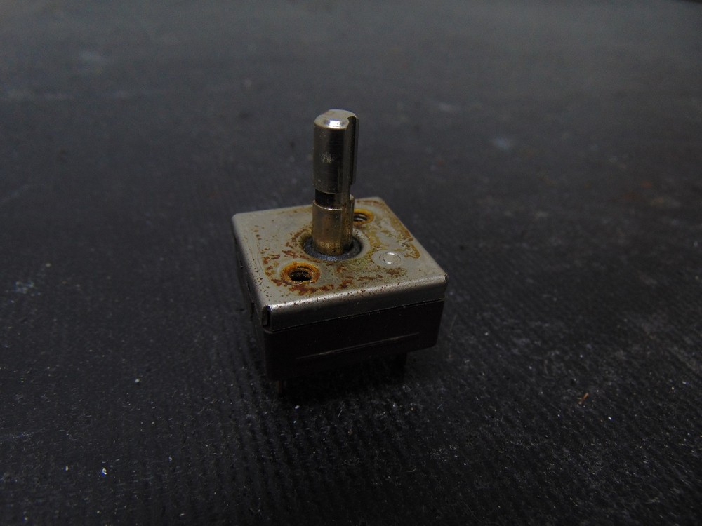 GE Range JB750SJ1SS Switch WB24X25302