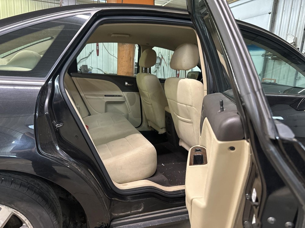 Used Telematics Interface Module fits: 2009 Ford Taurus Communication voice reco