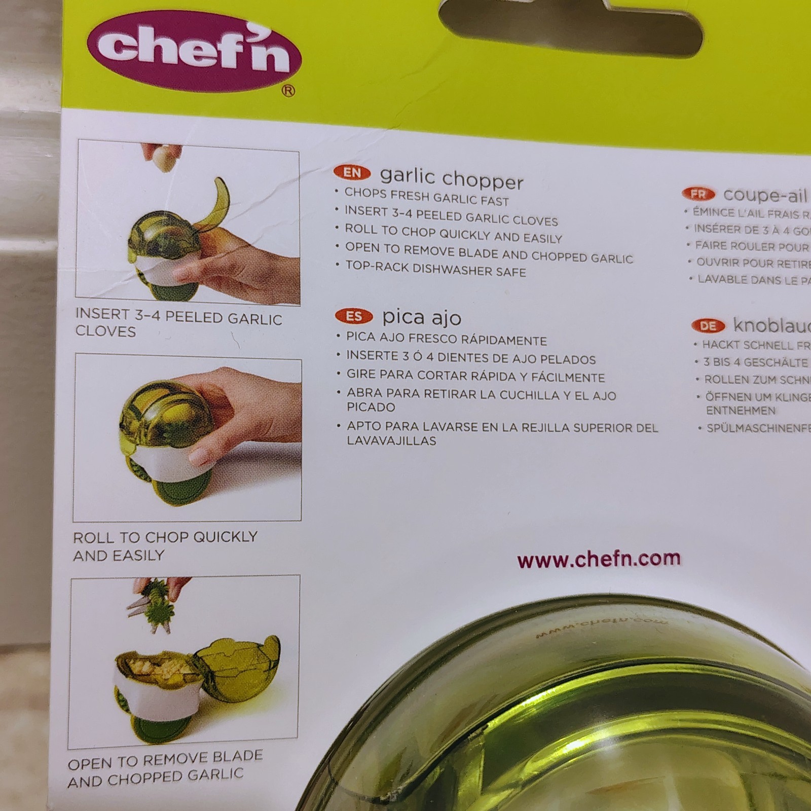 Chef’n GarlicZoom XL Garlic Chopper – Fresh Garlic Mincer – New in Package