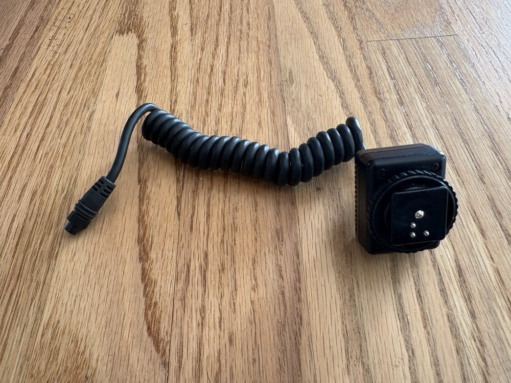 Olympus FL-CB02 Hot Shoe to Bracket Cable EUC
