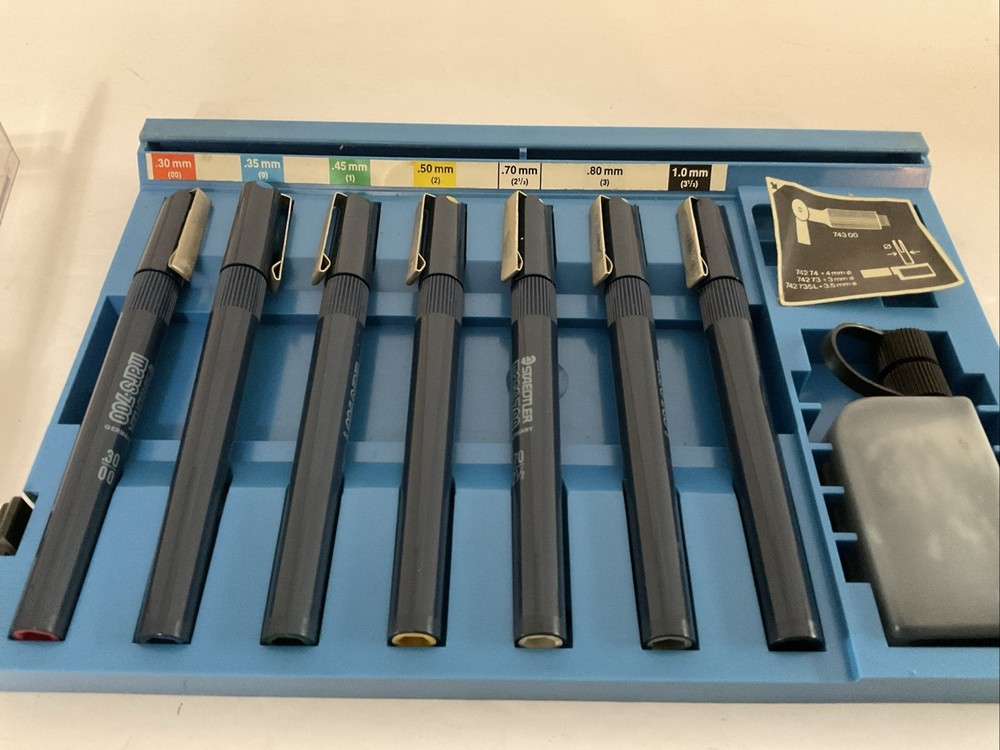 Staedtler Mars Masterbow 9 pc Drafting Set in Original Case + Mars 700 pens