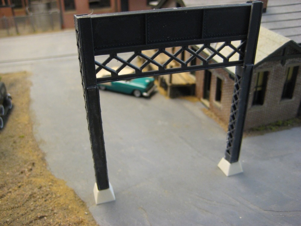 HO Craftsmen medium solid PIERS / FOOTINGS for Micro Engineering girders, posts