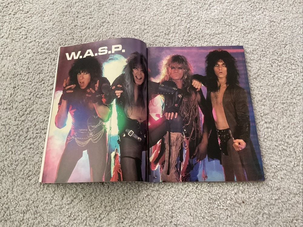 METAL MUSCLE POSTER MAGAZINE 1986 KISS RANDY RHOADS TWISTED SISTER MOTLEY CRUE
