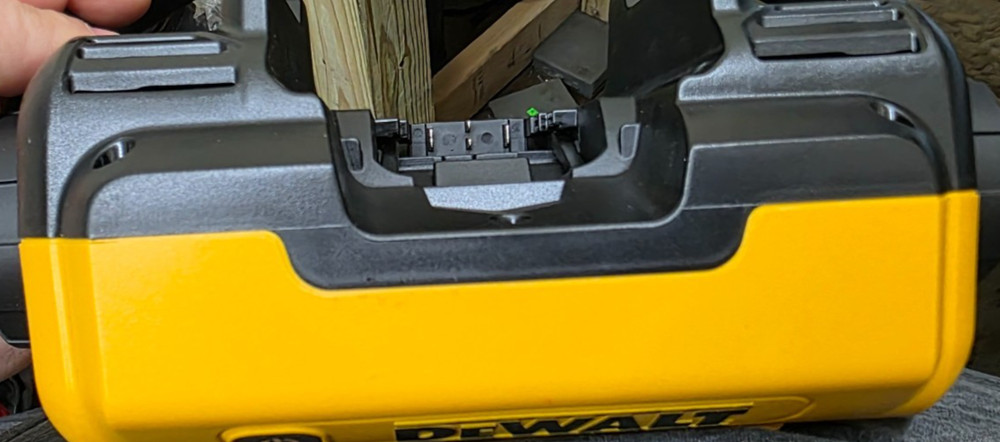 DeWalt 12v - 20v Max Compact LED Task Light DCL077B (Tool Only)