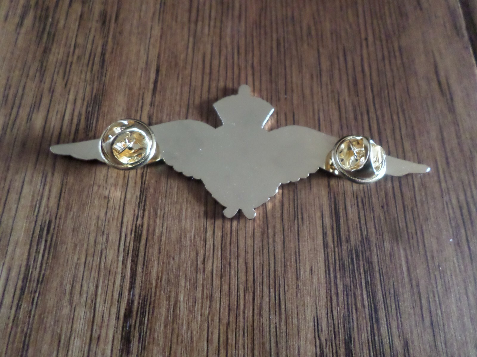 BRITISH ROYAL AIR FORCE MILITARY WINGS BADGE 3 1/4" DOUBLE POST METAL PIN