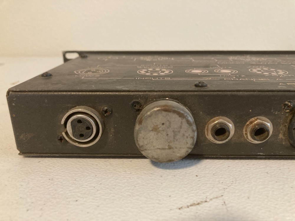Peavey ECM Multi Way Electronic Crossover Mainframe Pro Audio Rackmount Unit