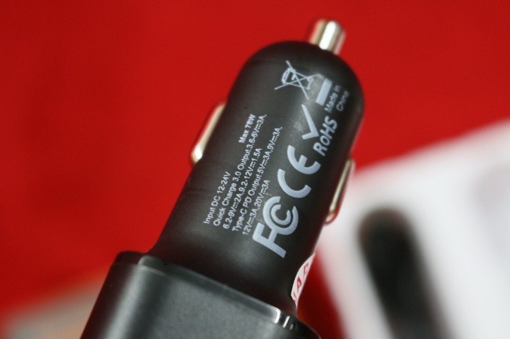 Rexing - 78W Vehicle Quick Charger / 1 USB-C & 1 USB Port For iPhone/Andriod #U1